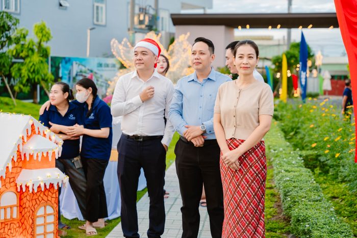 GiÁng Sinh An LÀnh Ấm Áp YÊu ThƯƠng