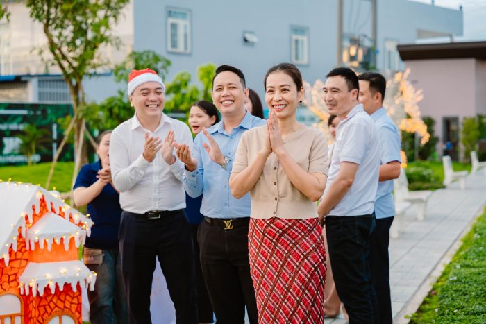 GiÁng Sinh An LÀnh Ấm Áp YÊu ThƯƠng