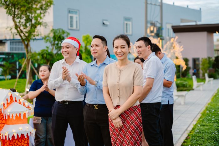 GiÁng Sinh An LÀnh Ấm Áp YÊu ThƯƠng