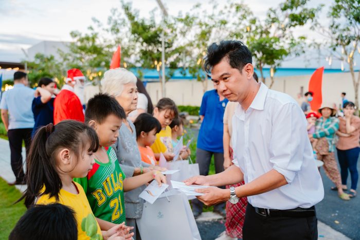 GiÁng Sinh An LÀnh Ấm Áp YÊu ThƯƠng